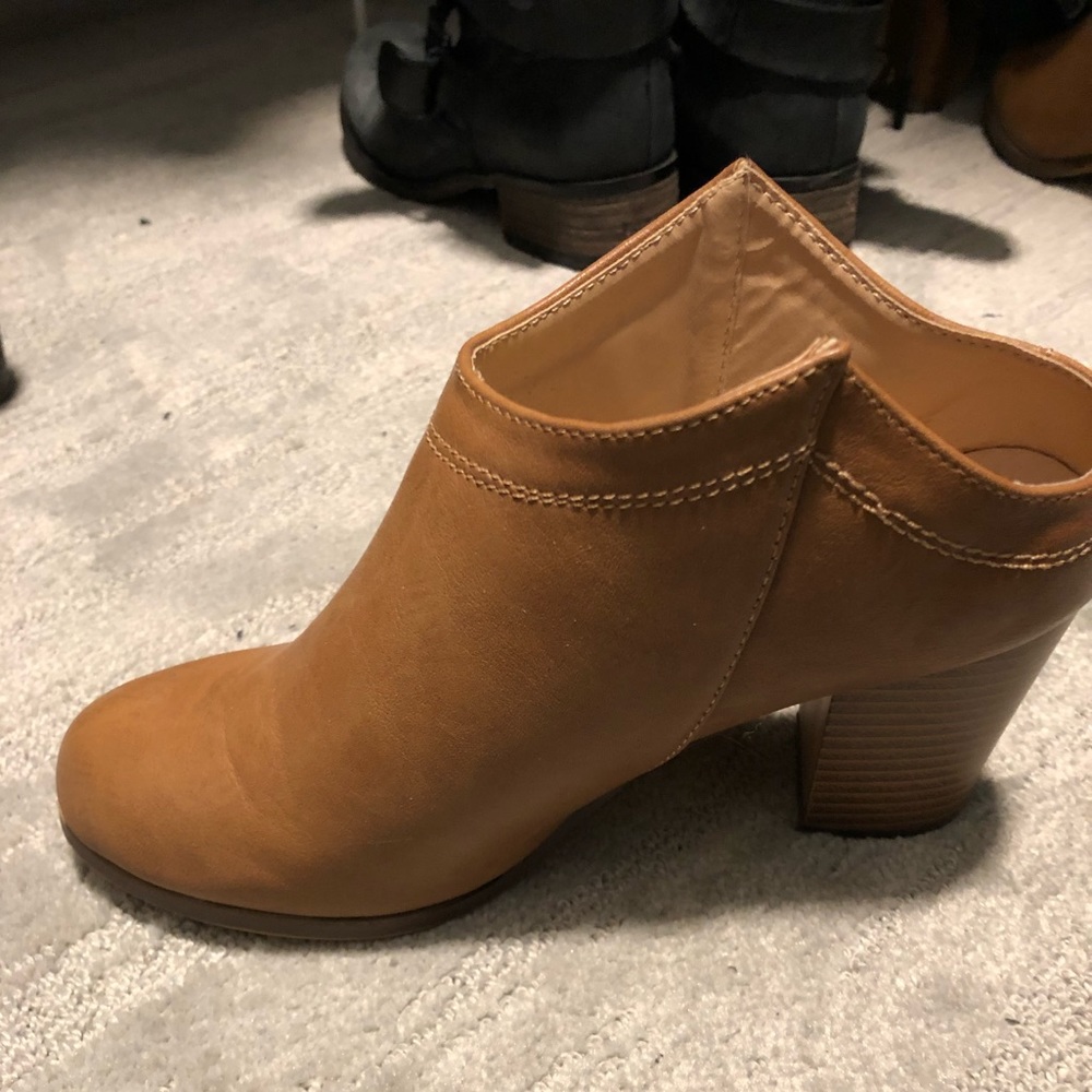 Chase & Chloe Brown Booties